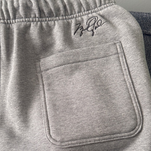 Jordan Gray Sweatpants - Picture 4 of 8